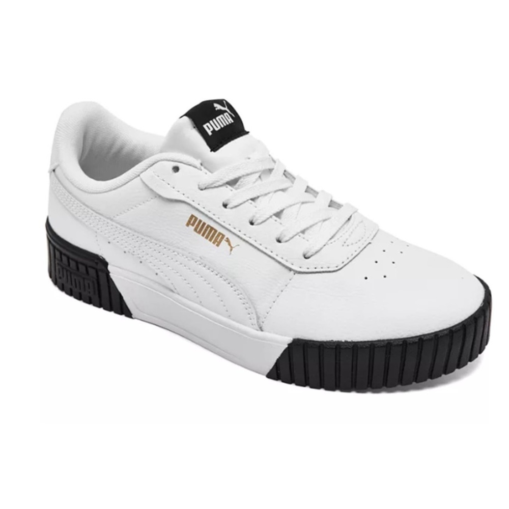 PUMA Women's Carina 2.0 Size 7 NWT Brand new